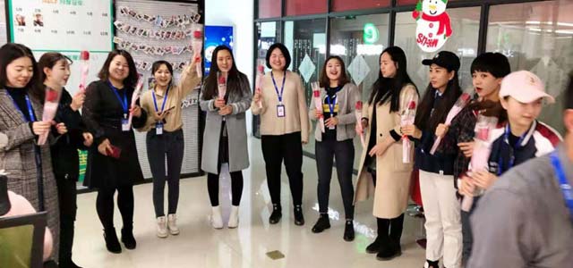 艾易網絡祝各位女神節日快樂!